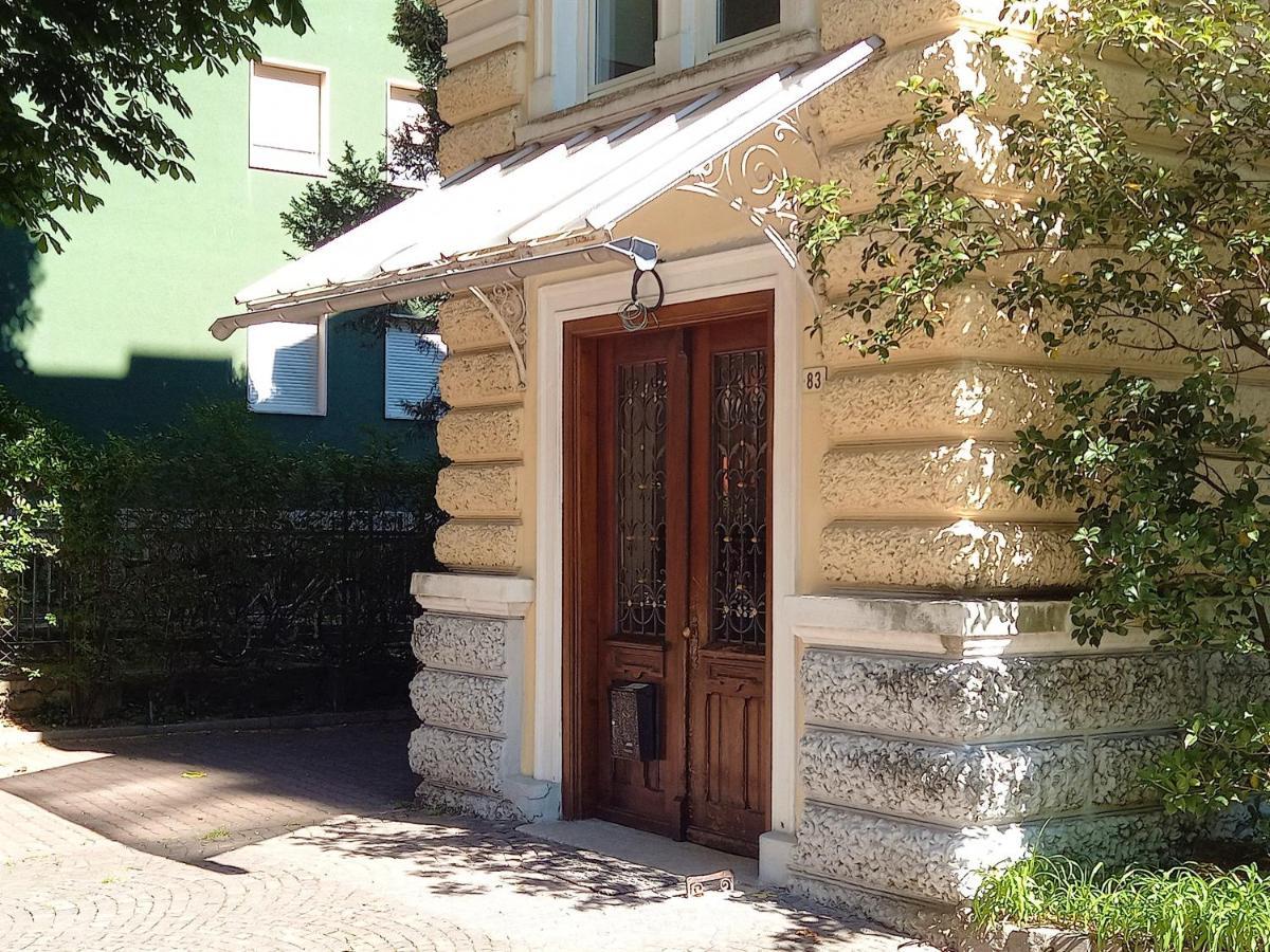 5-Zimmer-Appartement In Historischer Privatvilla, Meran Zentrum, Kostenloser Parkplatz Экстерьер фото