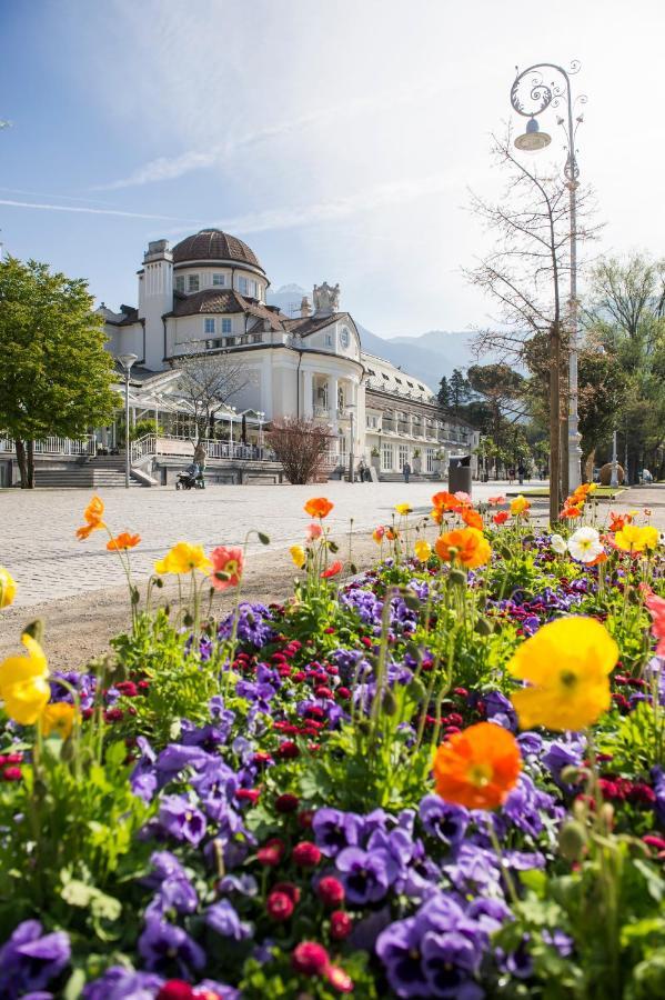 5-Zimmer-Appartement In Historischer Privatvilla, Meran Zentrum, Kostenloser Parkplatz Экстерьер фото